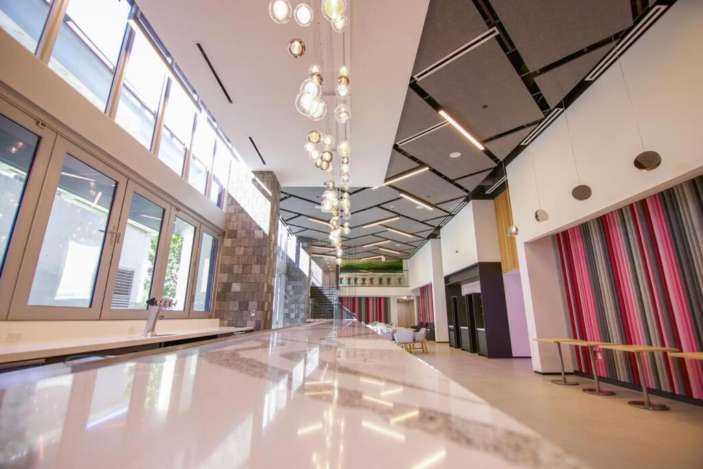Apartamento Stylish Modern Downtown Free Parking *