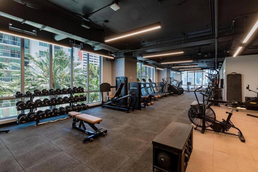 Stylish Modern Downtown Free Parking Apartamento *