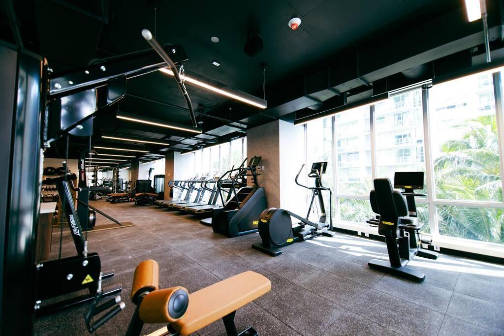 Stylish Modern Downtown Free Parking Apartamento *